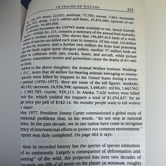 “In Praise Of Wolves” R. D Lawrence, Naturalist Hard Cover - Picture 4 of 6
